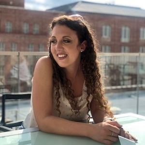 Meet your Posher, Danielle